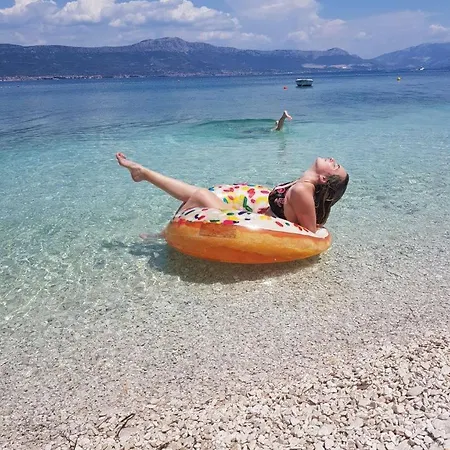 شقة Apartmants Ujevic *