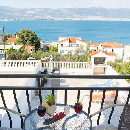 Apartmants Ujevic Apartman