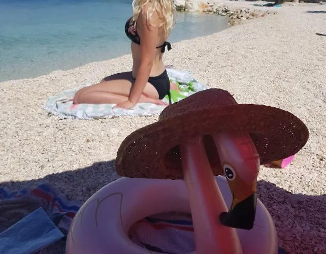 Apartmants Ujevic トロギール