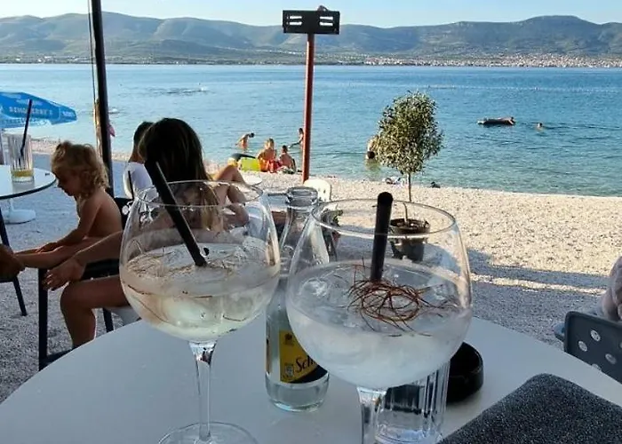 アパート Apartmants Ujevic トロギール