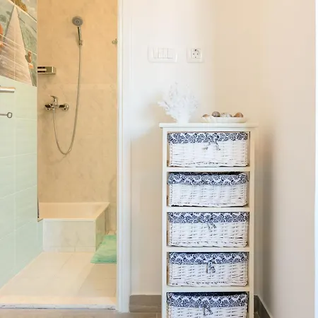 Lägenhet Apartmants Ujevic *