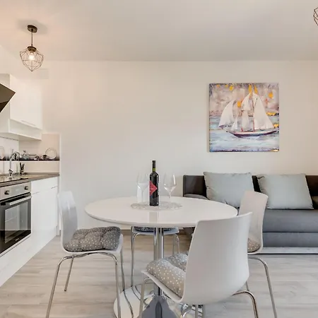 Apartmants Ujevic Lägenhet Trogir