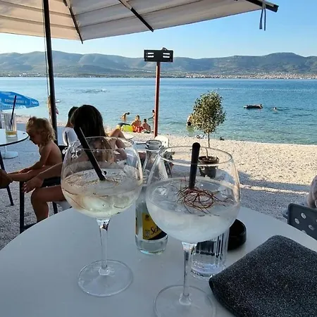 Lägenhet Apartmants Ujevic Trogir